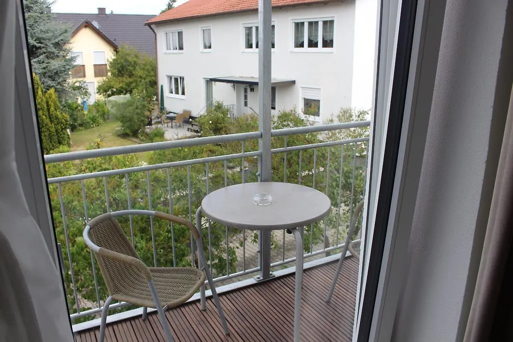 *** Pensionat Hotel Haeussler Langenbruck Tyskland