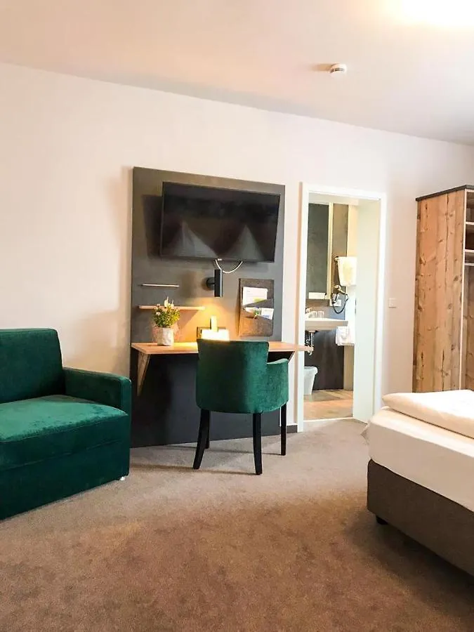 Hotel Haeussler Langenbruck